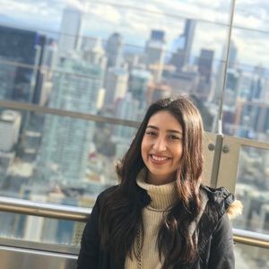 Meet your Posher, Ivette